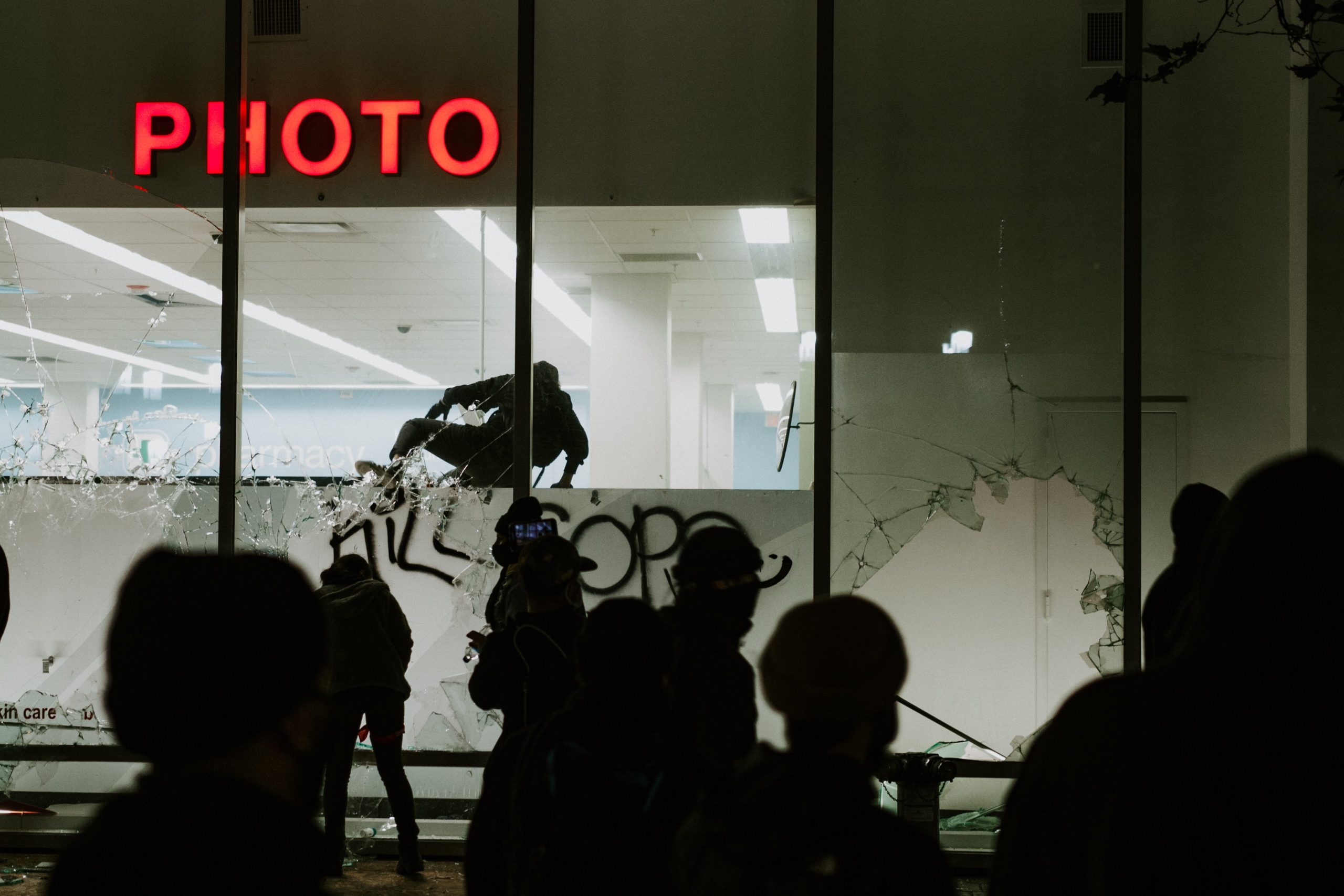 Riot breaks storefront